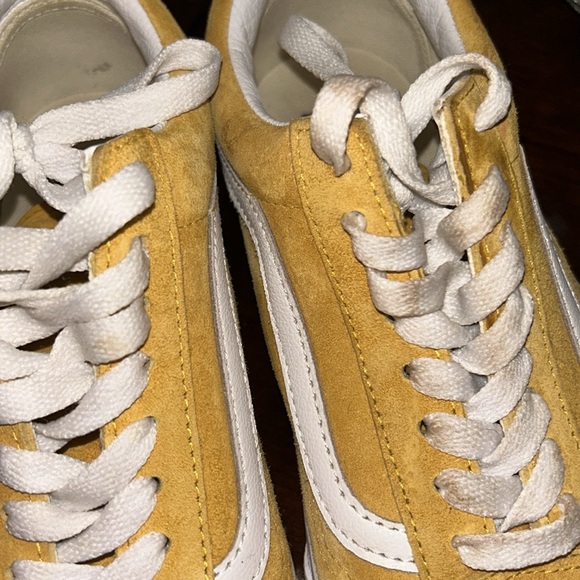 Vans old skool suede shoe low cut lace up in mustard yellow - Picture 8 of 8